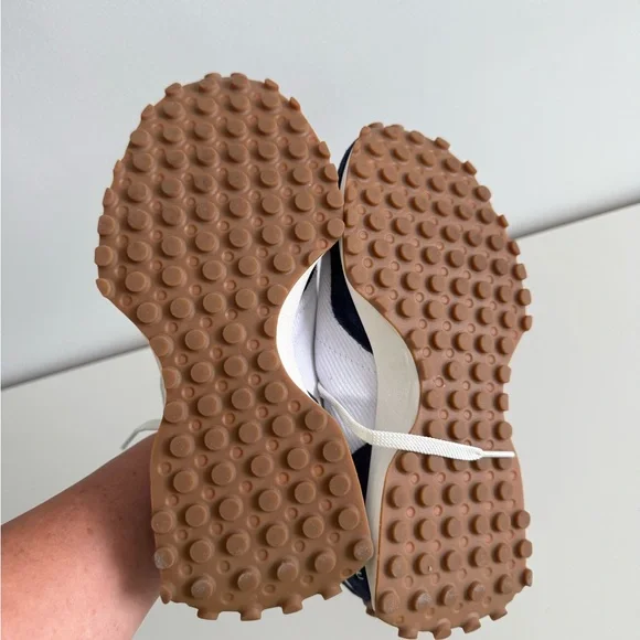 New Balance 327 Women's Sneakers - Navy, Light Blue, White size 6 - Picture 6 of 6